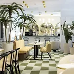 Casino Des Palmiers 4* Ιέρ