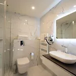 Casino Des Palmiers 4* הייר