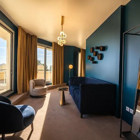 Hotell Casino Des Palmiers