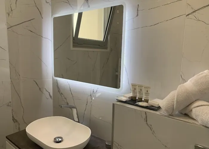 Casino Des Palmiers Otel 4*